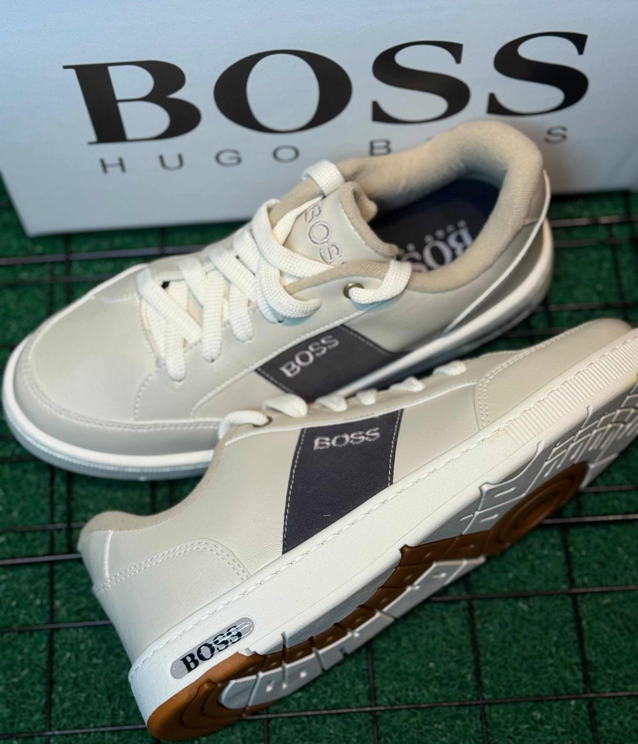 Tênis Boss Camurça Importado